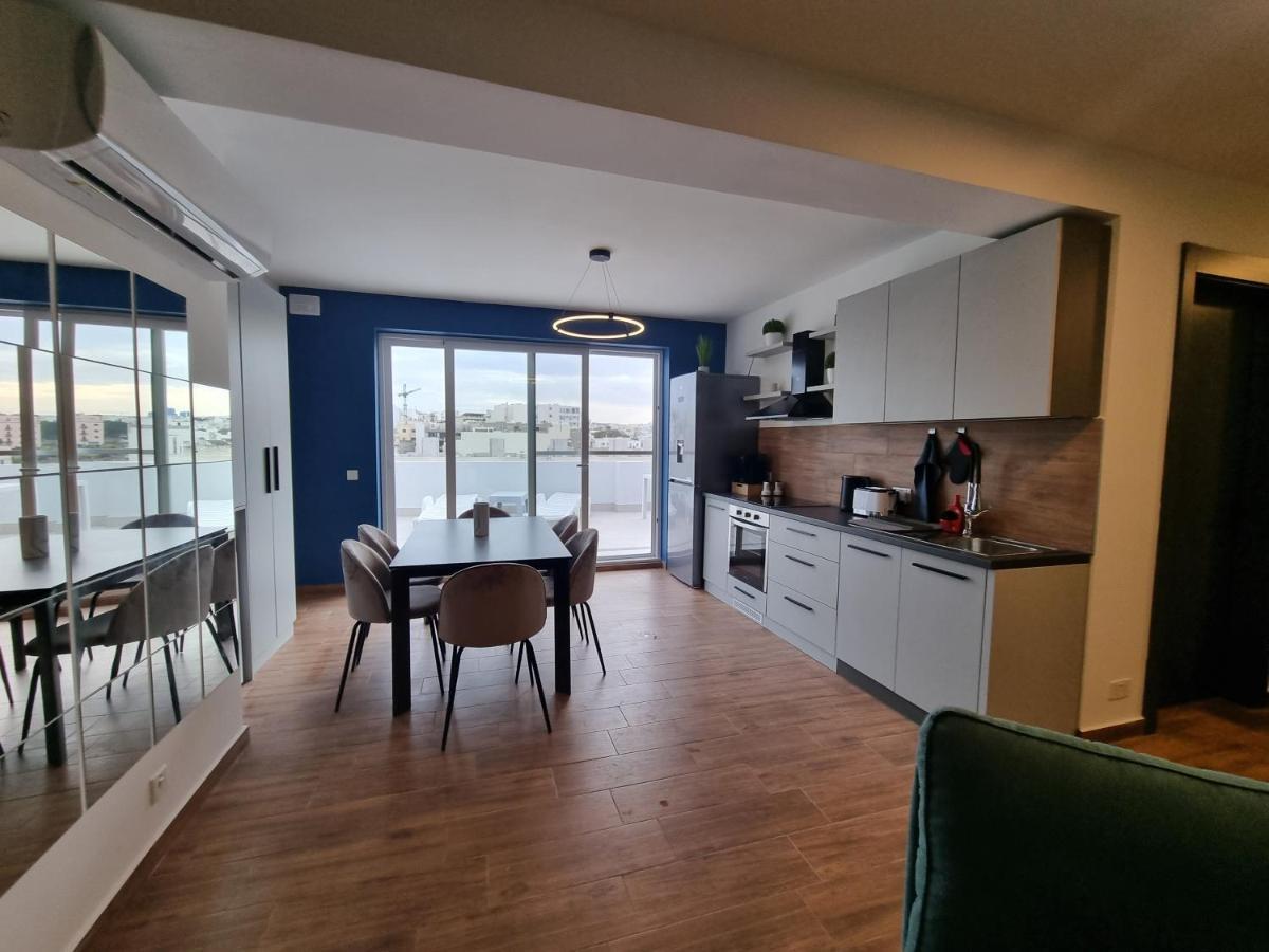 Korzo Luxury Penthouse With Pool * Msida