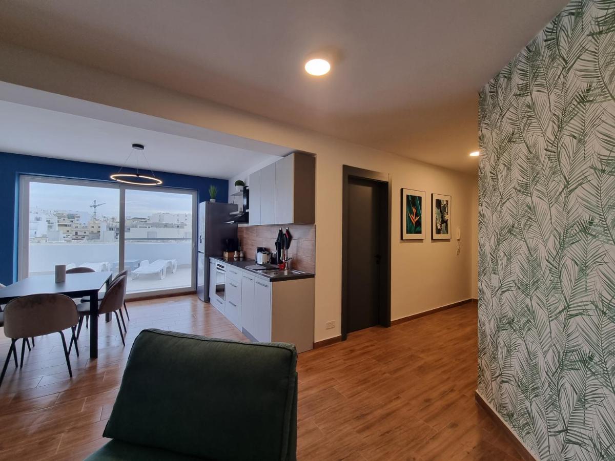 Korzo Luxury Penthouse With Pool * Msida