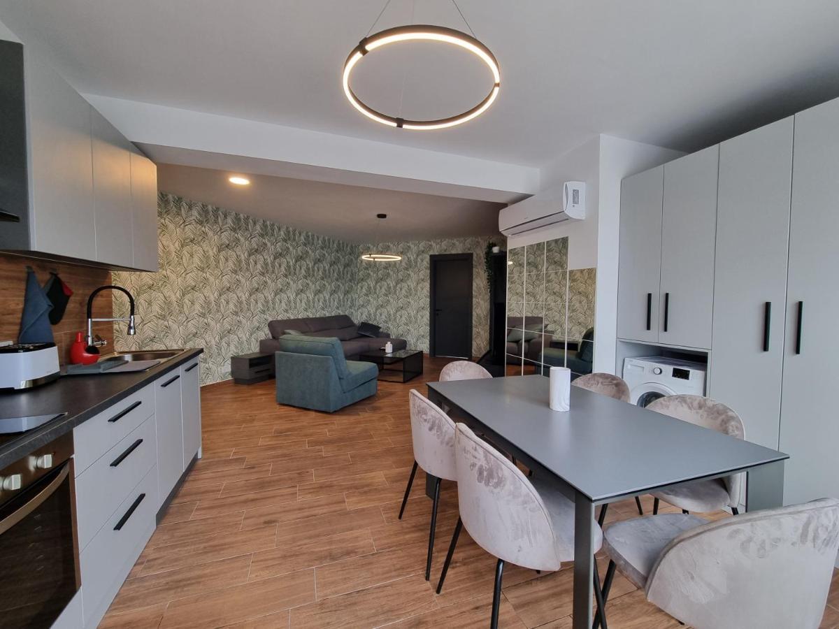 Apartment Korzo Luxury Penthouse With Pool